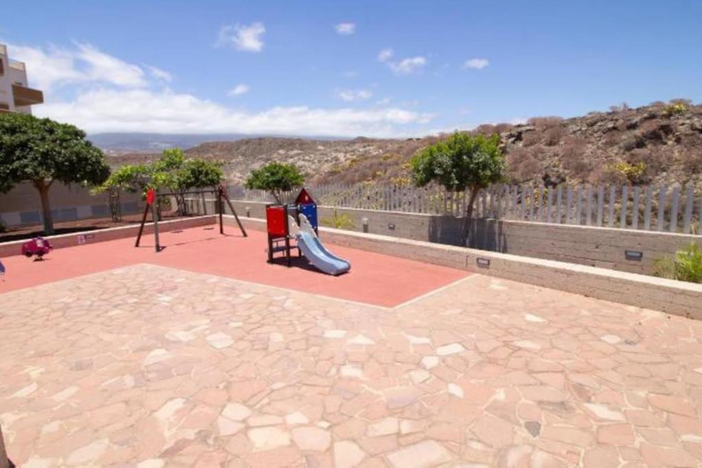 El Medano Beachfront Triplex Penthouse With Pool, Rooftop, Sea View Extérieur photo