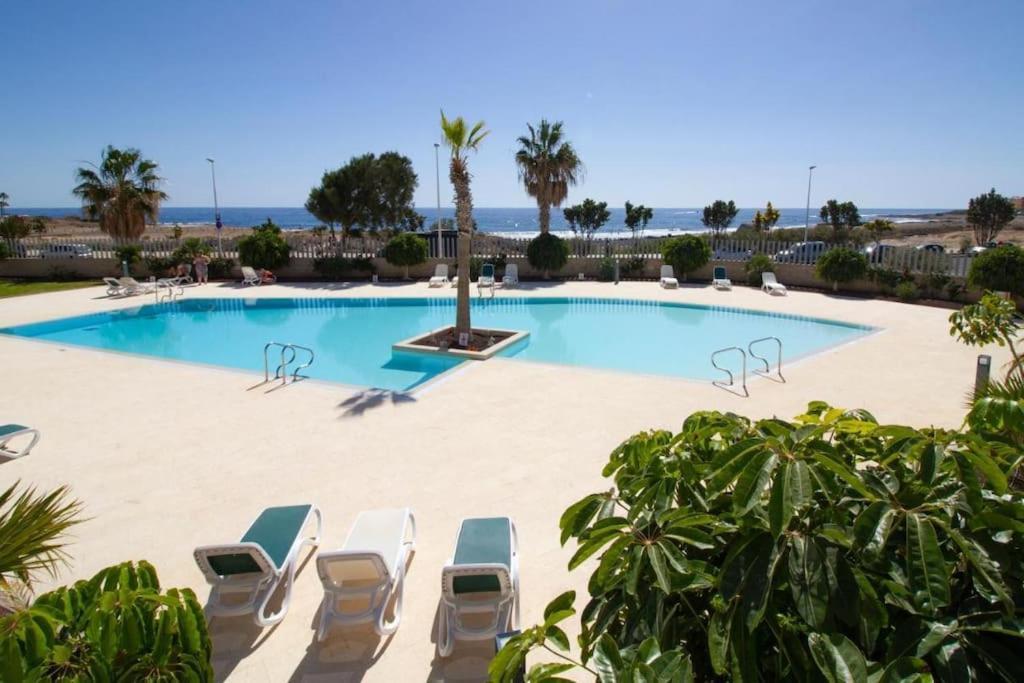 El Medano Beachfront Triplex Penthouse With Pool, Rooftop, Sea View Extérieur photo